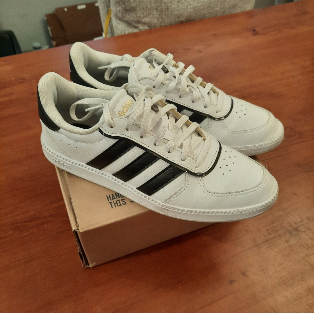 Adidas Women's Grand Court 2.0 - Size 8.5
